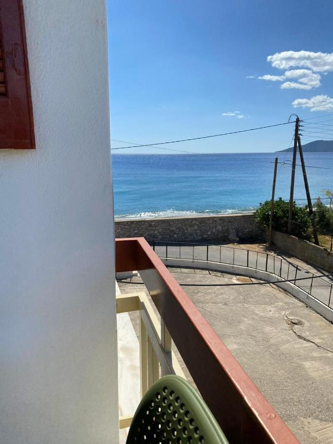 Thassa Beach Apartment No1 Leonídion Екстериор снимка